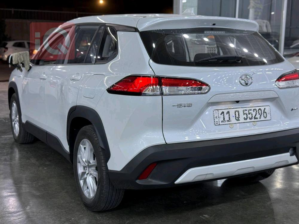 تۆیۆتا کۆرۆلا کرۆس